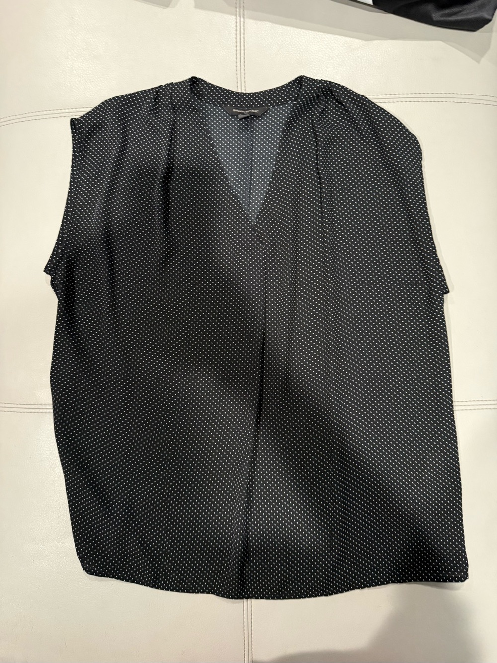 Banana Republic Factory Black V-Neck Dot-Print Blouse